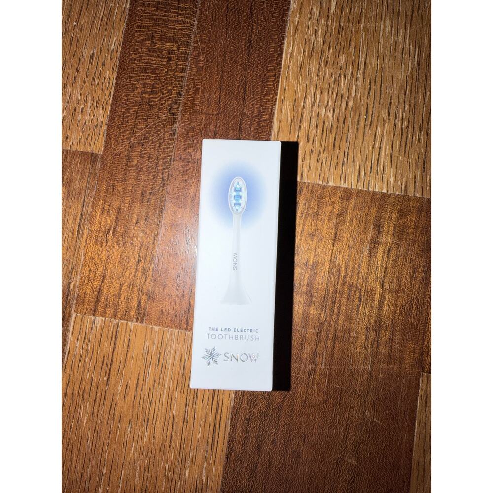 NWT Snow LED Toothbrush Head Replacement
